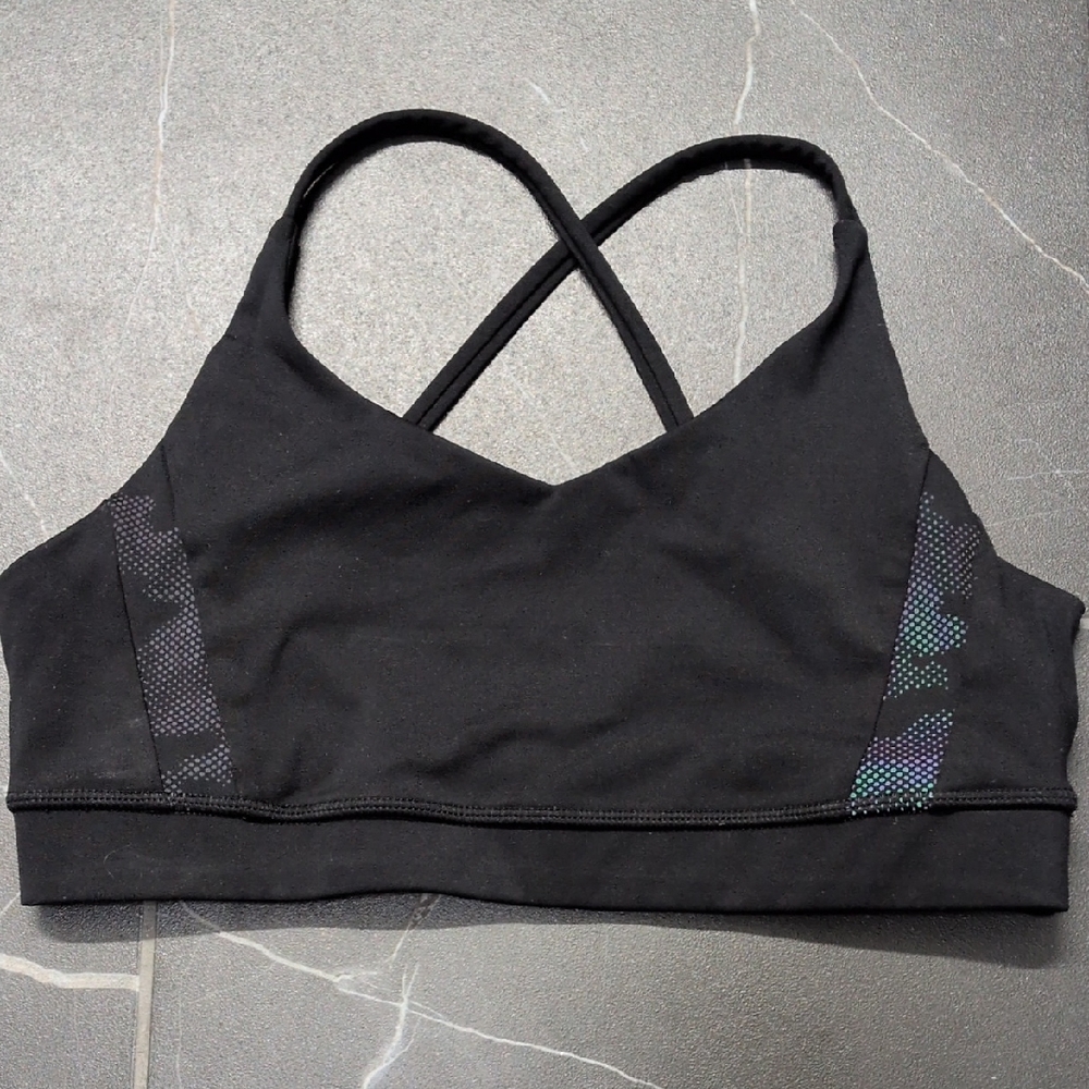 ZYIA Black Sports Bra with Subtle Pattern